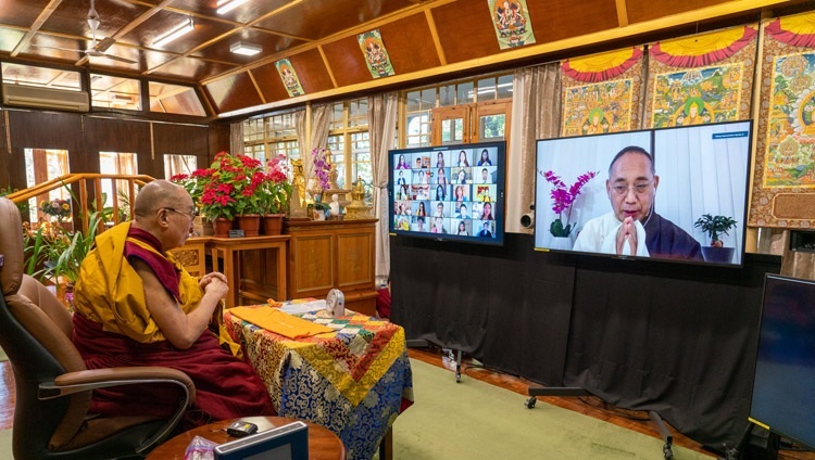 སྤྱི་ནོར་༸གོང་ས་༸སྐྱབས་མགོན་ཆེན་པོ་མཆོག་གིས་བྱང་ཨ་རིའི་ས་གནས་བོད་རིགས་རྣམས་ཀྱིས་ཇི་ལྟར་གསོལ་འདེབས་ཞུས་དོན་ལྟར་དྲ་ལམ་བརྒྱུད་དགེ་བཤེས་གླང་རི་ཐང་པས་མཛད་པའི་བློ་སྦྱོང་ཚིགས་བརྒྱད་མ་དང་། རྒྱལ་སྲས་ཐོགས་མེད་བཟང་པོས་མཛད་པའི་ལག་ལེན་སོ་བདུན་མའི་གསུང་ཆོས་དབུ་འཛུགས་སྐབས་ཨ་རིའི་དོན་གཅོད་དངོས་གྲུབ་ཚེ་རིང་ལགས་ཀྱིས་བཀའ་དྲིན་རྗེས་དྲན་དང་། ཨ་རིའི་ཕྱི་ལོ་ ༢༠༢༠ ལོའི་བོད་དོན་སྲིད་བྱུས་དང་རྒྱབ་སྐྱོར་གྱི་ཁྲིམས་འཆར་སྐོར་༸སྙན་སེང་ཞུ་བཞིན་པ།  ༢༠༢༠།༡༢།༢༧ པར་བ། བསྟན་འཛིན་འཇམ་དཔལ་ལགས། 