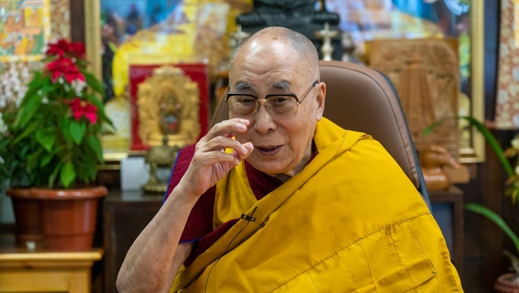 སྤྱི་ནོར་༸གོང་ས་༸སྐྱབས་མགོན་ཆེན་པོ་མཆོག་གིས་བྱང་ཨ་རིའི་ས་གནས་བོད་རིགས་རྣམས་ཀྱིས་ཇི་ལྟར་གསོལ་འདེབས་ཞུས་དོན་ལྟར་དྲ་ལམ་བརྒྱུད་དགེ་བཤེས་གླང་རི་ཐང་པས་མཛད་པའི་བློ་སྦྱོང་ཚིགས་བརྒྱད་མ་དང་། རྒྱལ་སྲས་ཐོགས་མེད་བཟང་པོས་མཛད་པའི་ལག་ལེན་སོ་བདུན་མའི་གསུང་ཆོས་ཀྱི་སྔོན་འགྲོའི་བཀའ་སློབ་སྩོལ་བཞིན་པ། ༢༠༢༠།༡༢།༢༧ པར་བ། བསྟན་འཛིན་འཇམ་དཔལ་ལགས། 
