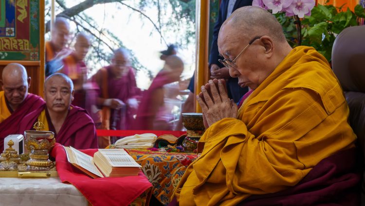 དཔལ་རྒྱལ་བ་ཇོ་ནང་པ་ཡོངས་ནས་ཇོ་ནང་ཏཱ་ར་ནཱ་ཐ་གཟེངས་རྟགས་འབུལ་བཞེས་བསྐྱངས་པ།