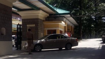 ༸གོང་ས་མཆོག་ལྡི་ལིར་ཆིབས་བསྒྱུར་བསྐྱངས་པ།