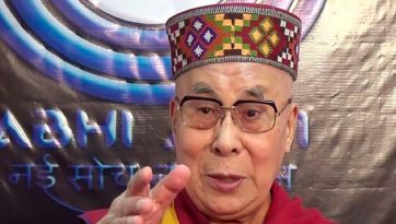 ཧི་མ་ཅལ་ཨ་བྷེ་ཨ་བྷེ་གསར་ཁང་གི་ལོ་འཁོར་གསུམ་གྱི་མཛད་སྒོར་ཆིབས་བསྒྱུར་བསྐྱངས་པ།