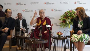 ཆོས་ལུགས་ལ་མ་བརྟེན་པའི་བཟང་སྤྱོད་ཀྱི་སློབ་གསོའི་བསླབ་གཞི་རྩ་འཛིན་དང་འབྲེལ་བའི་གསར་འགོད་ལྷན་ཚོགས་གནང་བ།