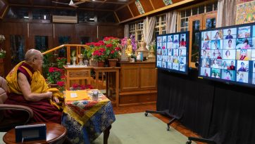 ཤེས་རབ་སྙིང་པོའི་གསུང་ཆོས་ཉིན་གཉིས་པར་དད་ལྡན་ཆོས་ཞུ་བའི་དྲི་བར་བཀའ་ལན་སྩལ་བ།