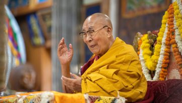 སྟོད་པ་སྐྱིད་སྡུག་དང་སྤུ་ཧྲེང་མི་མང་ནས་བརྟན་བཞུགས་བསྟར་འབུལ་ཞུས་པ།