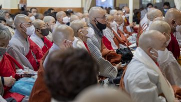 དབུ་མ་རྩ་བ་ཤེས་རབ་ཀྱི་གསུང་ཆོས་དབུ་འཛུགས།