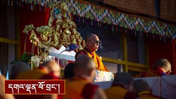 སྒོམ་རིམ་བར་པ་དང་བློ་སྦྱོང་ཚིག་བརྒྱད་མ། ལག་ལེན་སོ་བདུན་མ། བྱང་ཆུབ་སེམས་ཀྱི་བསྟོད་པའི་བཤད་ལུང་དང་། ནང་ཆོས་ངོ་སྤྲོད།