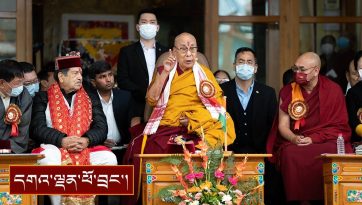 བོད་དོན་རྒྱབ་སྐྱོར་ཚོགས་པ་དབུ་བརྙེས་ཏེ་ལོ་ངོ་ ༢༥ འཁོར་བའི་དུས་ཆེན་ཐོག་བཀའ་སློབ་སྩལ་བ།