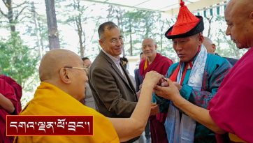 སོག་ཡུལ་ནས་ཕེབས་པའི་དད་ལྡན་ ༡༣༦ གིས་གཙོས་མཇལ་བཅར་བ་ ༣༣༠ སྐོར་ལ་མཇལ་ཁ།