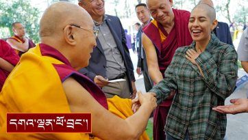 བོད་རིགས་གཙོ་བོར་གྱུར་པའི་ཕྱི་ནང་གི་མཇལ་བཅར་བ་ ༣༠༠ སྐོར་ལ་མཇལ་ཁ།