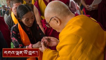 ལ་དྭགས་ཀྱི་རྒན་རྒོན་དང་ནད་པ། ལ་དྭགས་བྱང་ཐང་གི་བོད་རིགས། ཕྱི་རྒྱལ་བ་སོགས་དད་ལྡན་ ༤༠༠ ལྷག་ལ་མཇལ་ཁ།