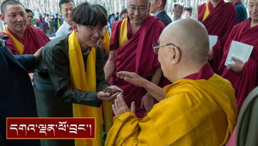 བསོད་ནམས་གླིང་གི་བརྒྱ་ཤོག་ ༢ པ་དང་གསུམ་པའི་གཞིས་མི་དང་། ཕྱི་རྒྱལ་ནས་ཕེབས་པའི་བོད་རིགས་སོགས་ལ་མཇལ་ཁ།