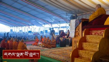 ནང་ཆོས་ངོ་སྤྲོད་དང་། ཆོས་དབྱིངས་བསྟོད་པའི་བཤད་ལུང་། 